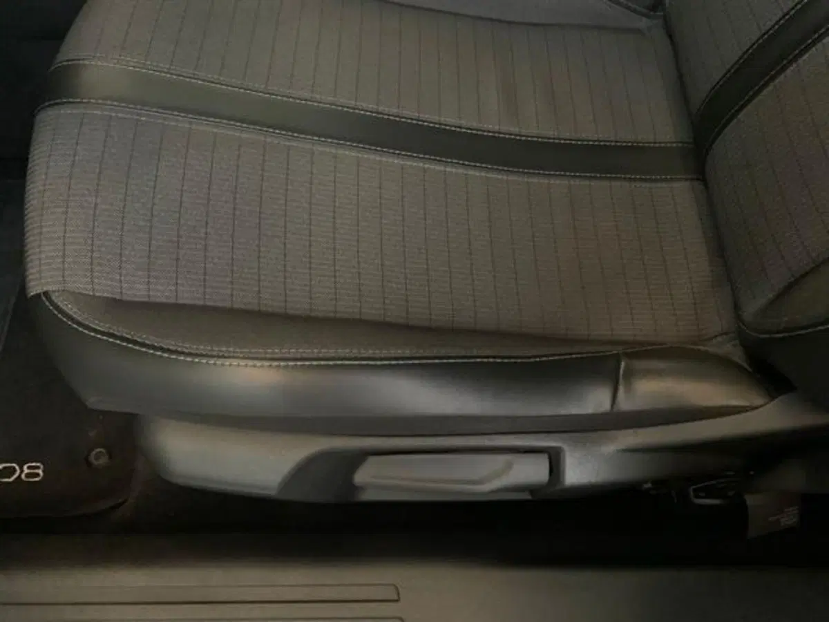 Peugeot 2008 usata a Firenze (17)