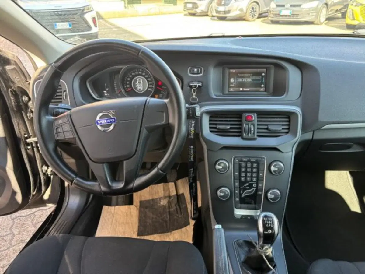 Volvo V40 usata a Cuneo (17)