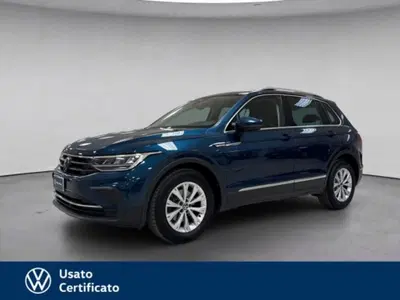 Volkswagen Tiguan 2.0 TDI SCR Life del 2024 usata a Arzignano