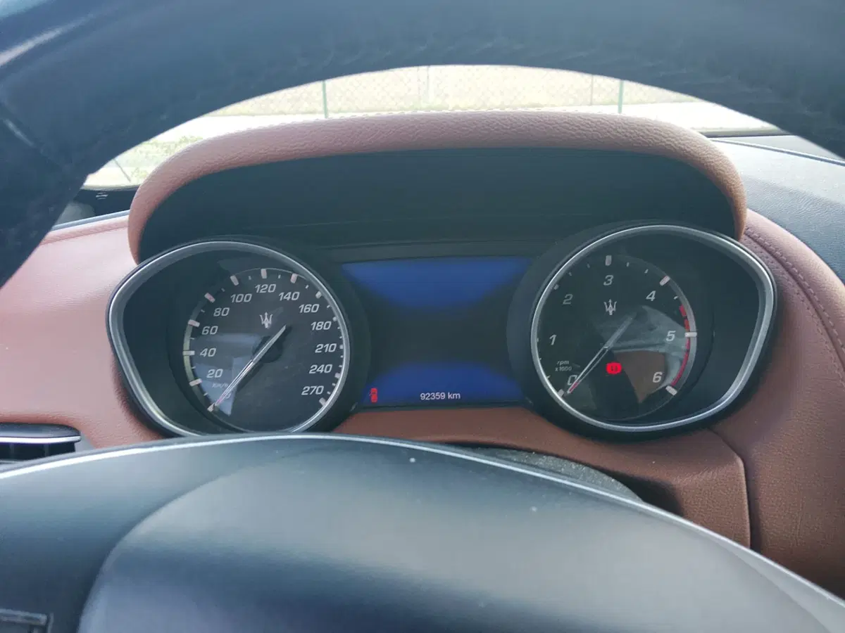 Maserati Levante usata a Perugia (5)