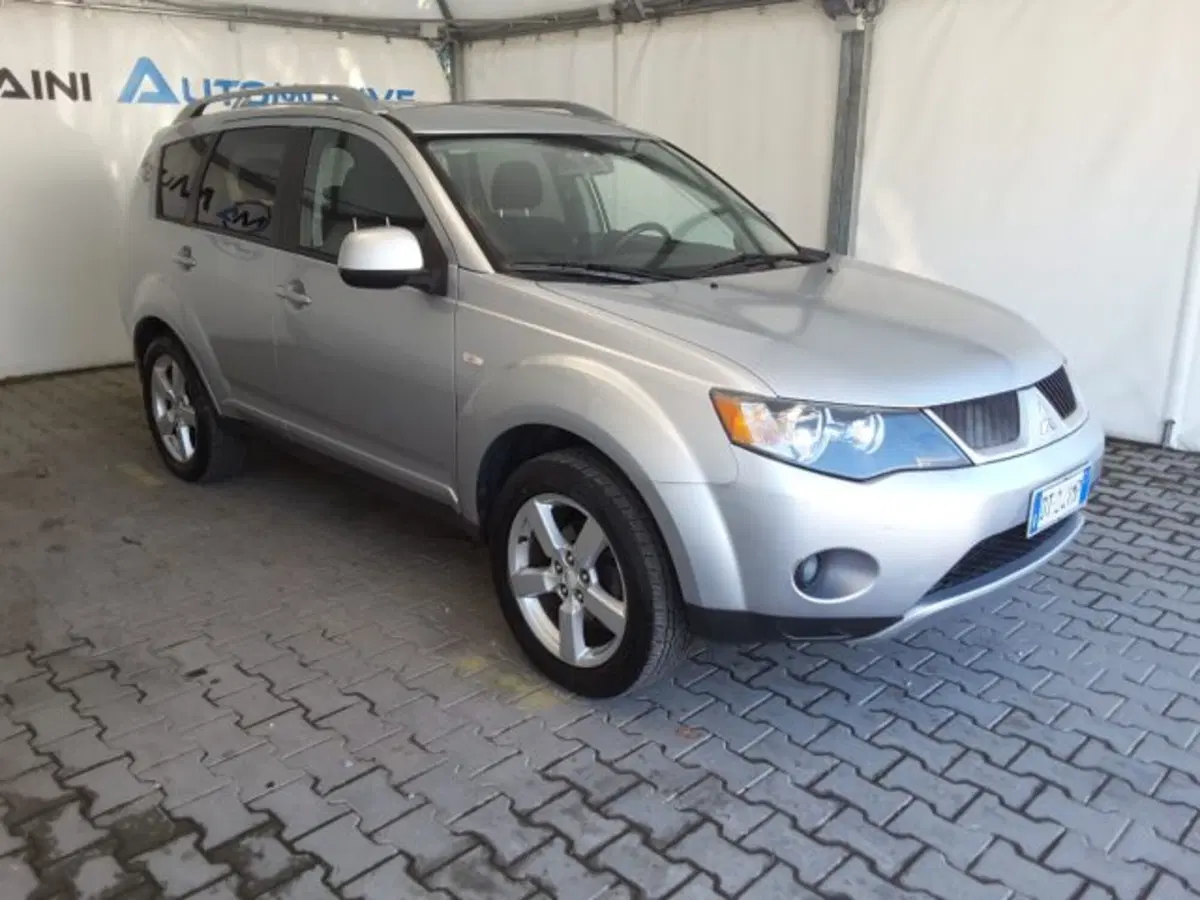 Mitsubishi Outlander usata a Firenze (2)