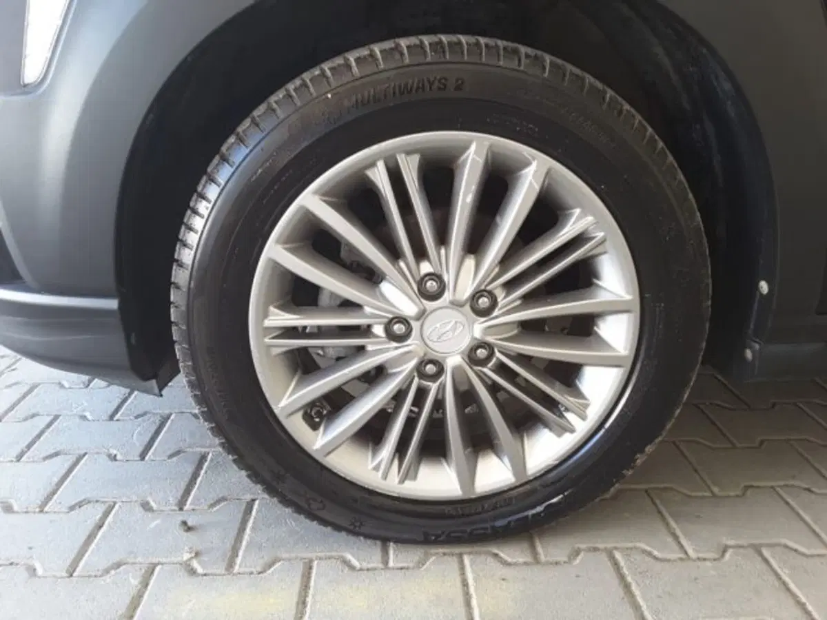 Hyundai Kona usata a Firenze (4)