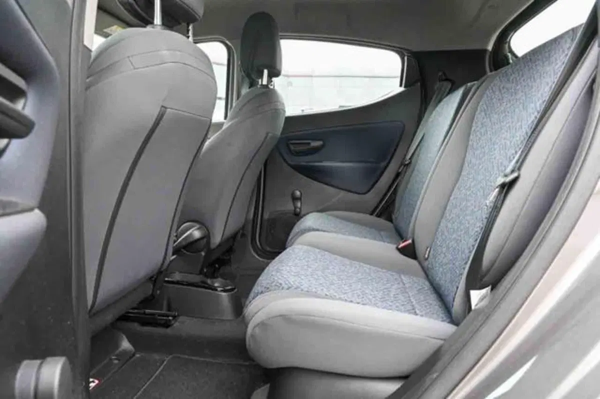 Lancia Ypsilon usata a Torino (11)