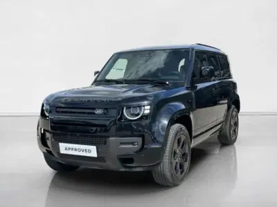 Land Rover Defender 110 3.0d i6 mhev X-Dynamic SE awd 200cv auto del 2026 usata a Monteriggioni