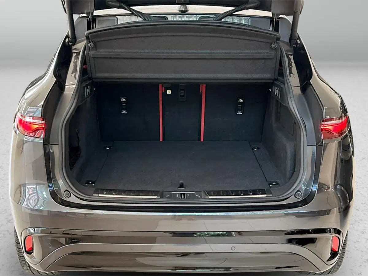 Jaguar F-Pace usata a Varese (11)