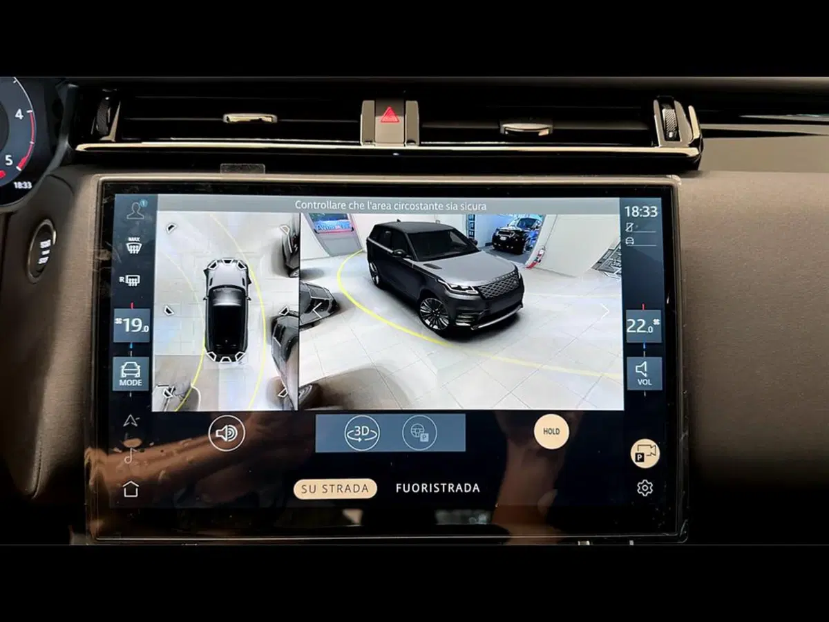 Land Rover Range Rover Velar nuova a Varese (12)