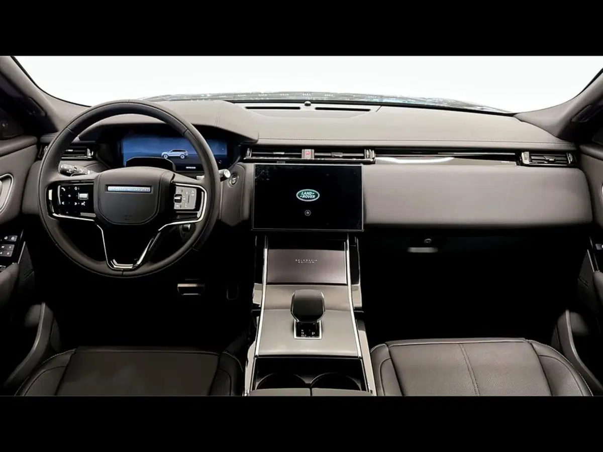 Land Rover Range Rover Velar nuova a Varese (4)
