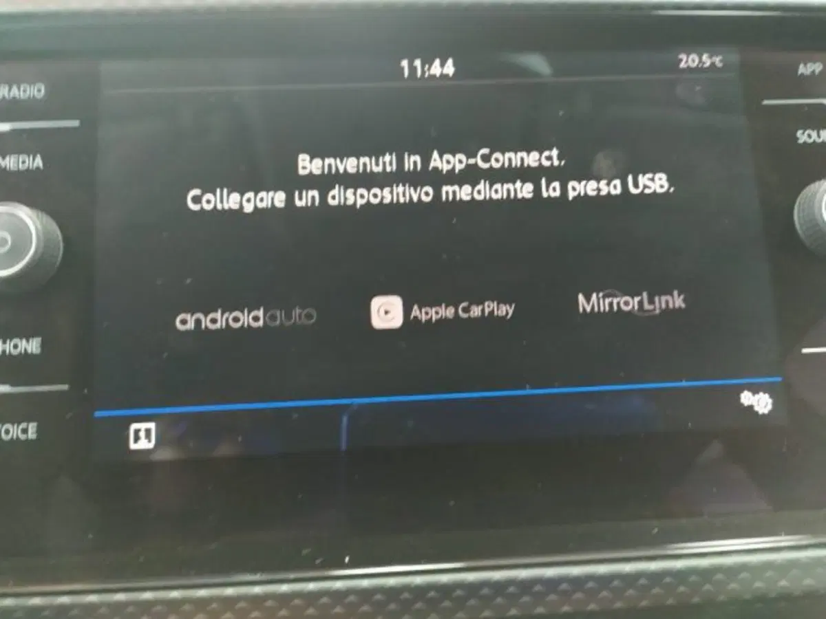 Volkswagen T-Cross usata a Trieste (11)