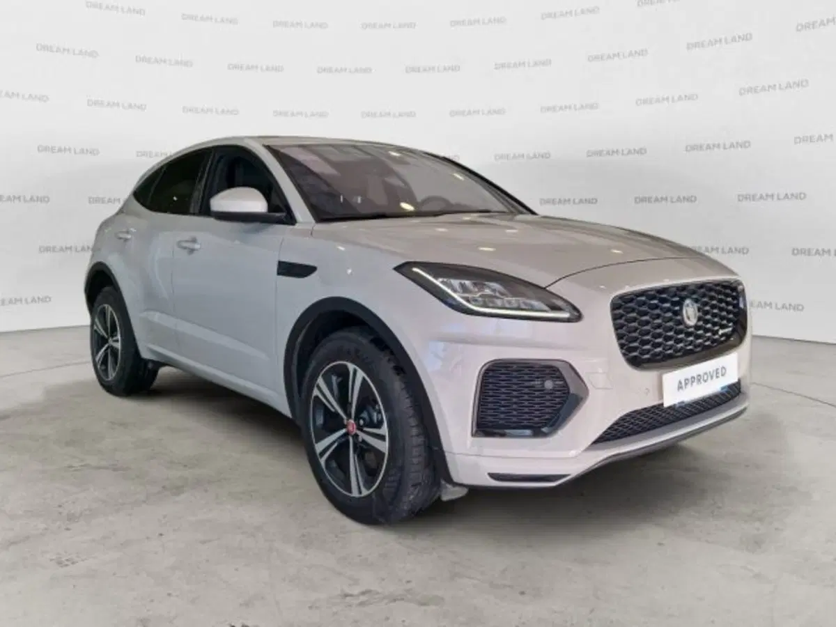 Jaguar E-Pace usata a Livorno (12)