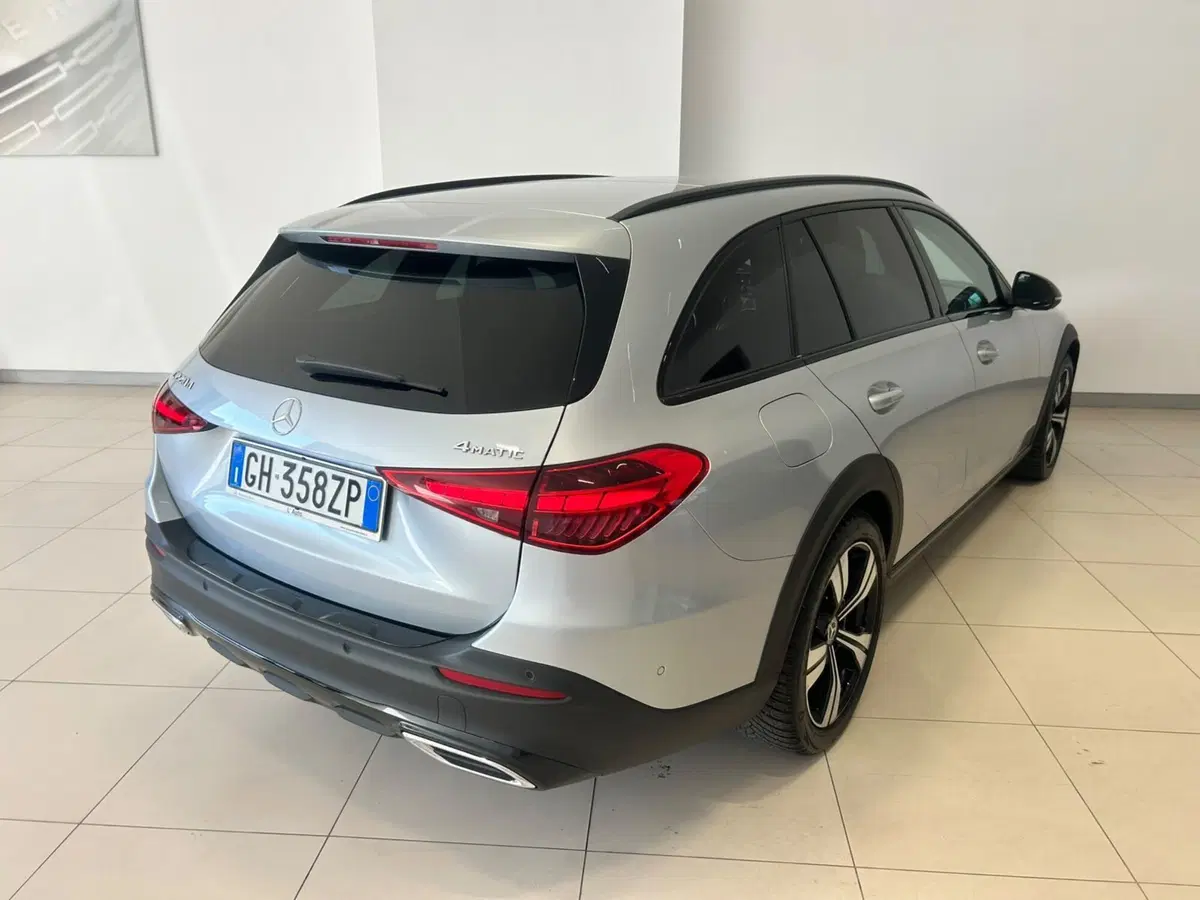 Mercedes-Benz Classe C Station Wagon usata a Napoli (2)
