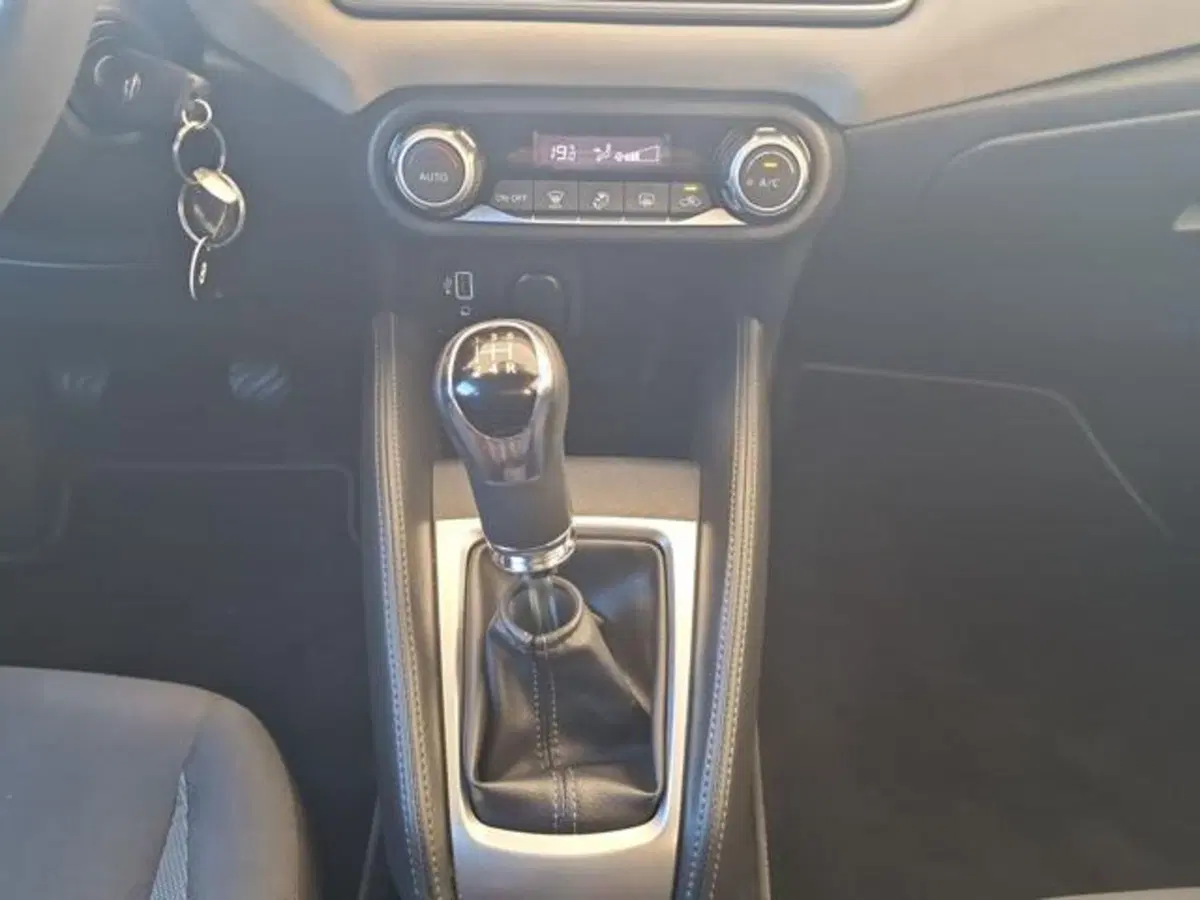 Nissan Micra usata a Salerno (18)