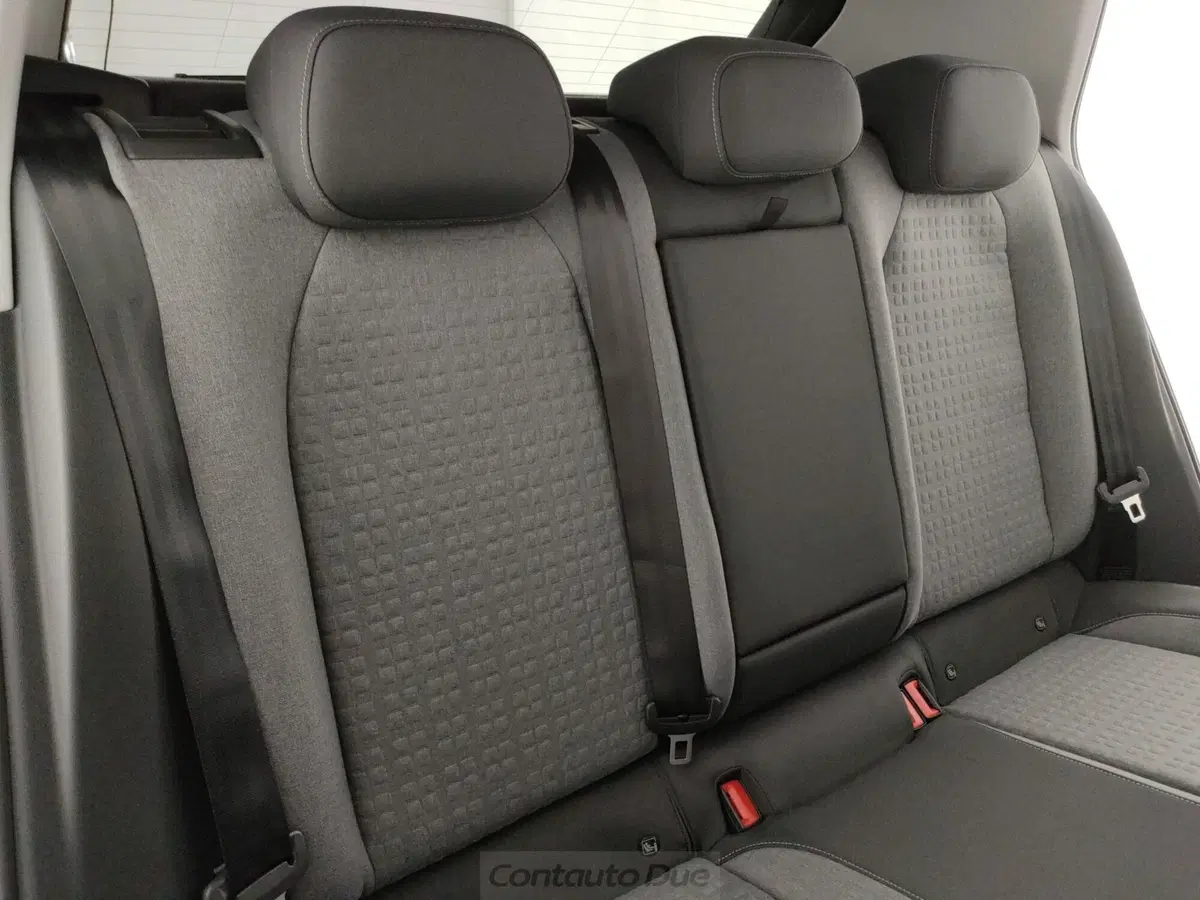 Skoda Epiq nuova a Caserta (13)