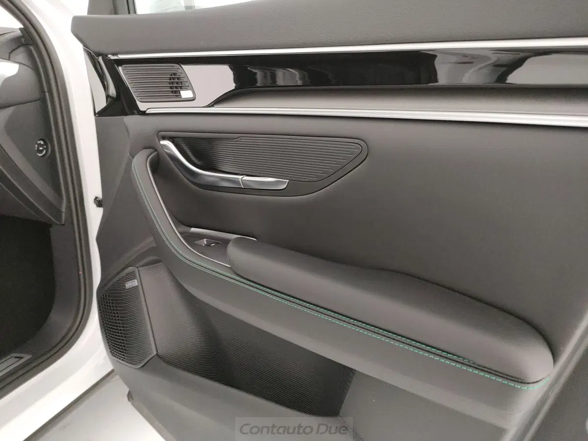 Byd Seal U DM-i nuova a Caserta (17)