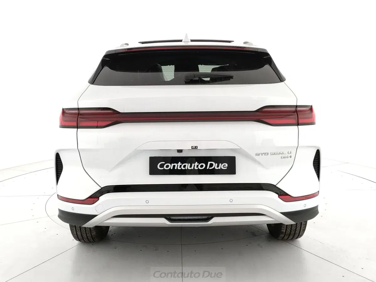 Byd Seal U DM-i nuova a Caserta (6)
