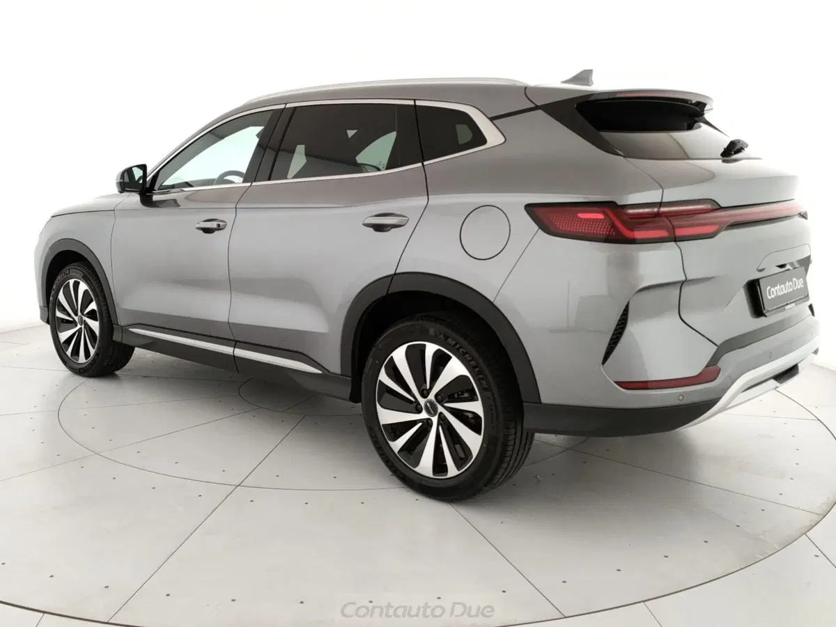 Byd Seal U DM-i nuova a Caserta (8)