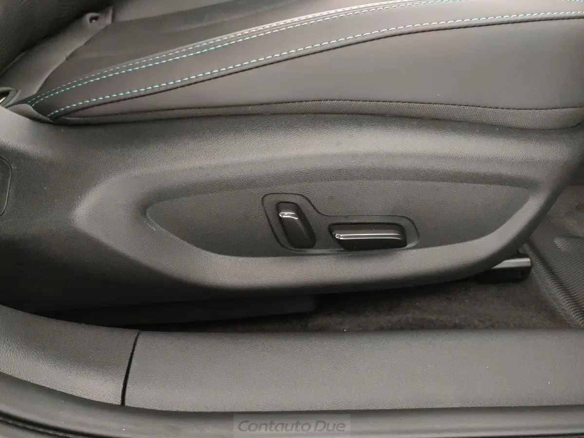 Byd Seal 6 DM-i nuova a Caserta (14)