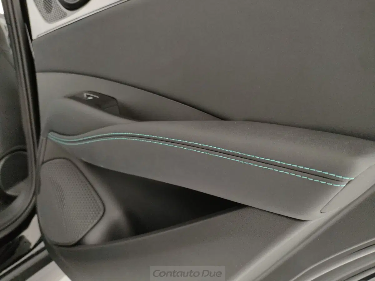 Byd Seal 6 DM-i nuova a Caserta (16)