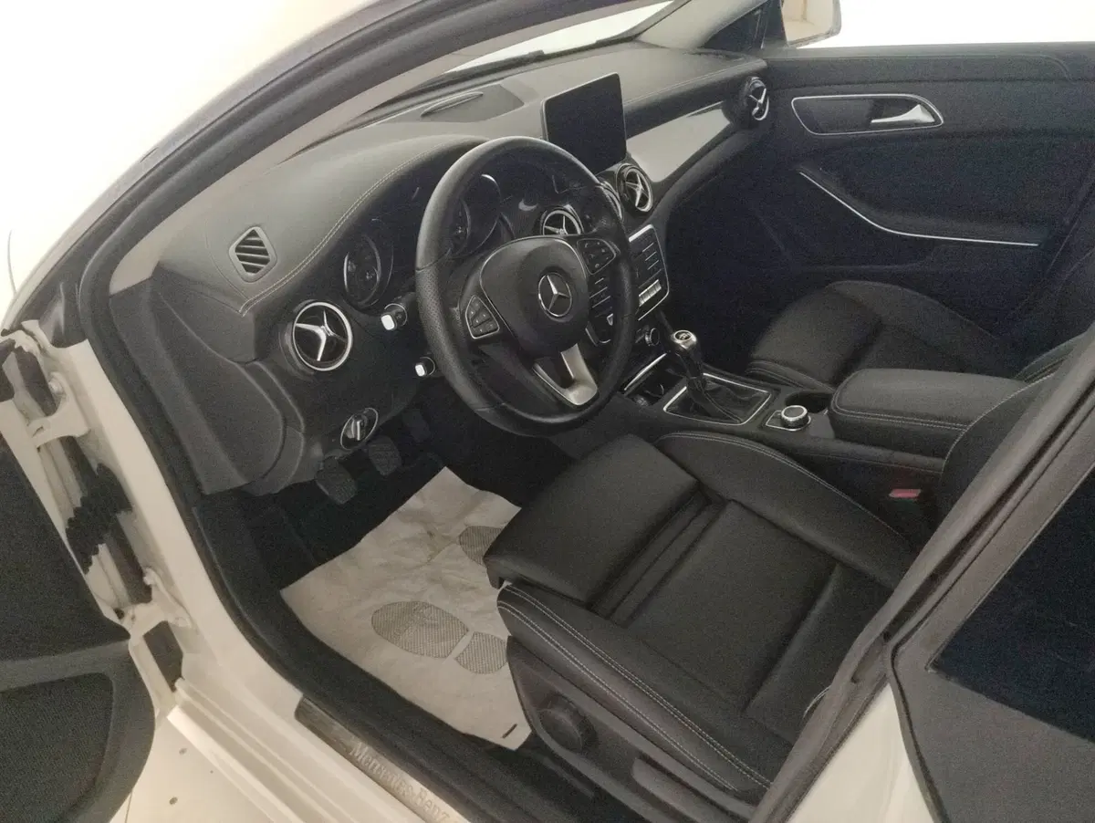 Mercedes-Benz CLA usata a Alessandria (6)