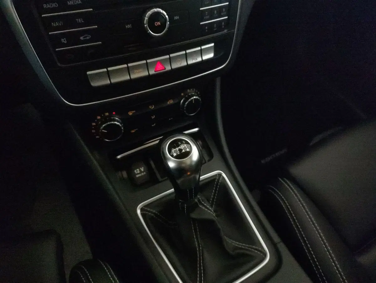 Mercedes-Benz CLA usata a Alessandria (9)