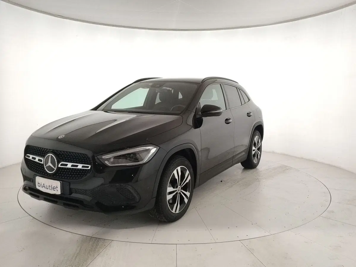 Mercedes-Benz GLA SUV usata a Alessandria