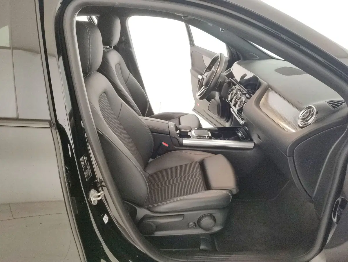 Mercedes-Benz GLA SUV usata a Alessandria (10)