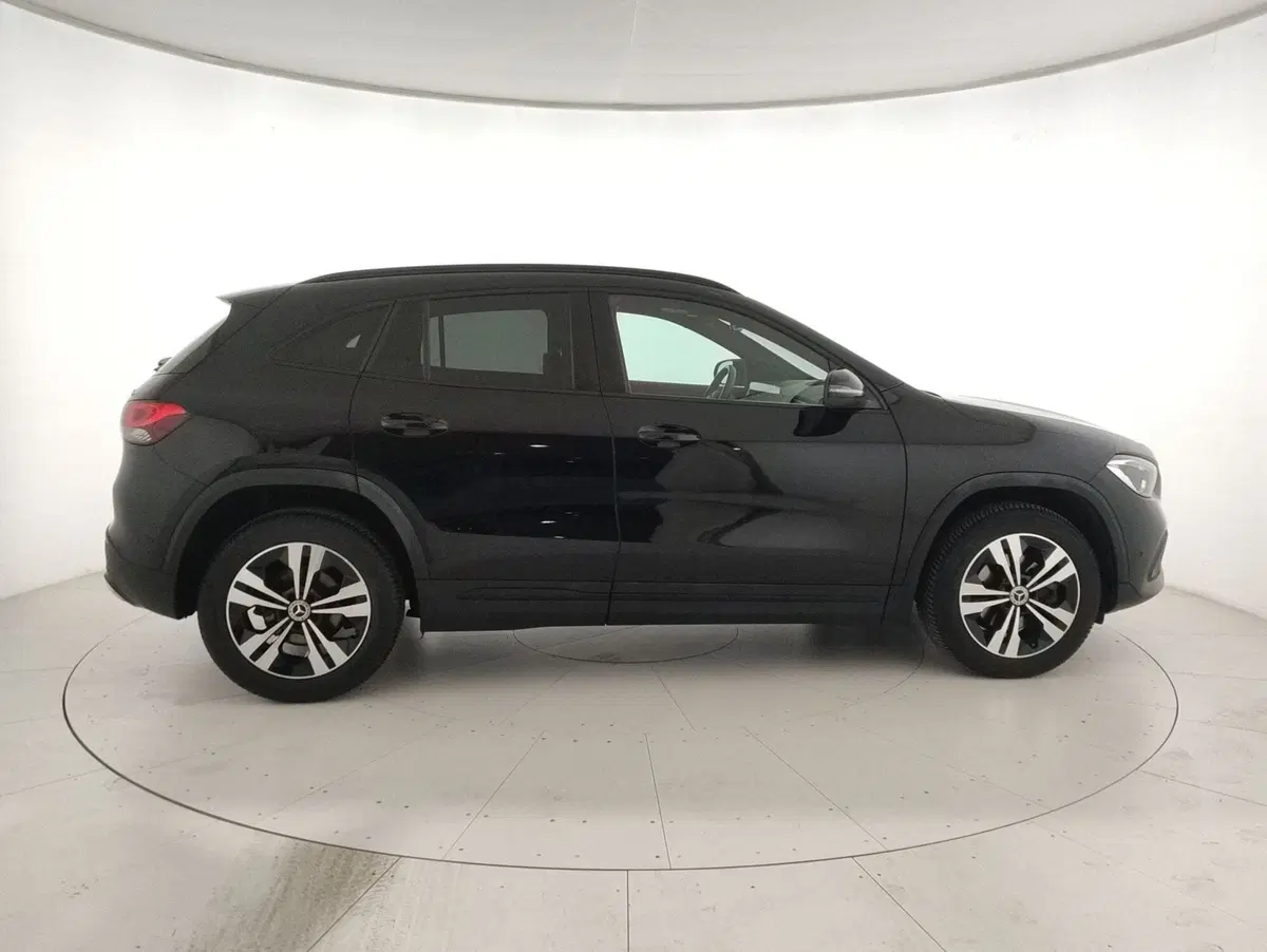Mercedes-Benz GLA SUV usata a Alessandria (5)
