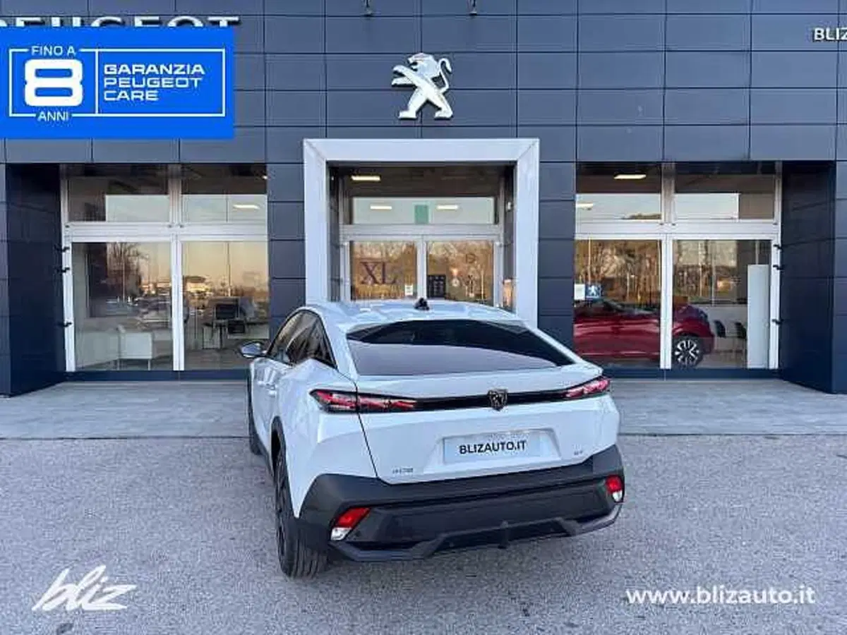 Peugeot 408 nuova a Udine (5)