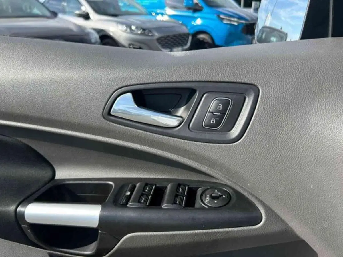 Ford Transit Connect Wagon usata a Bologna (17)