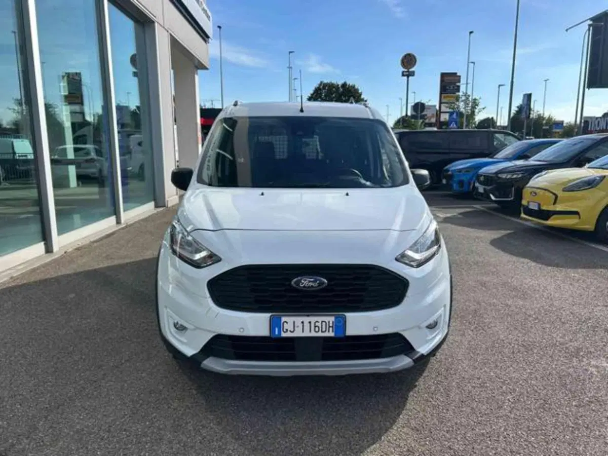 Ford Transit Connect Wagon usata a Bologna (2)