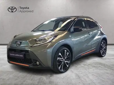 Toyota Aygo X 1.0 Lounge Air 72cv s-cvt del 2022 usata a Milano