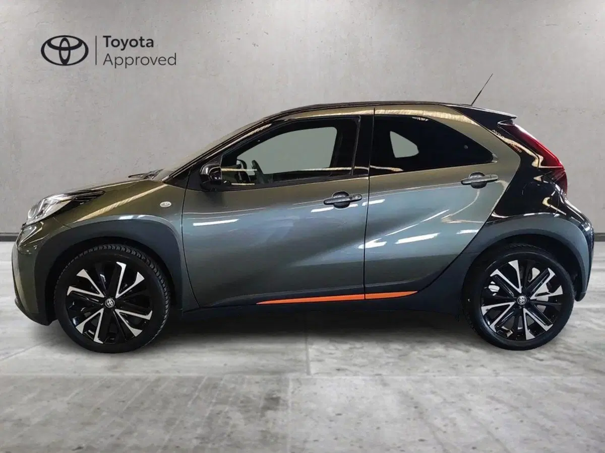 Toyota Aygo X usata a Milano (4)