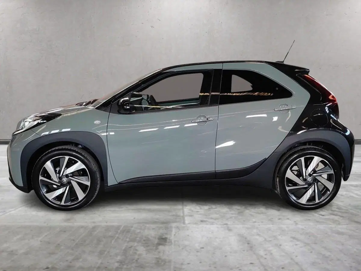 Toyota Aygo X nuova a Milano (3)