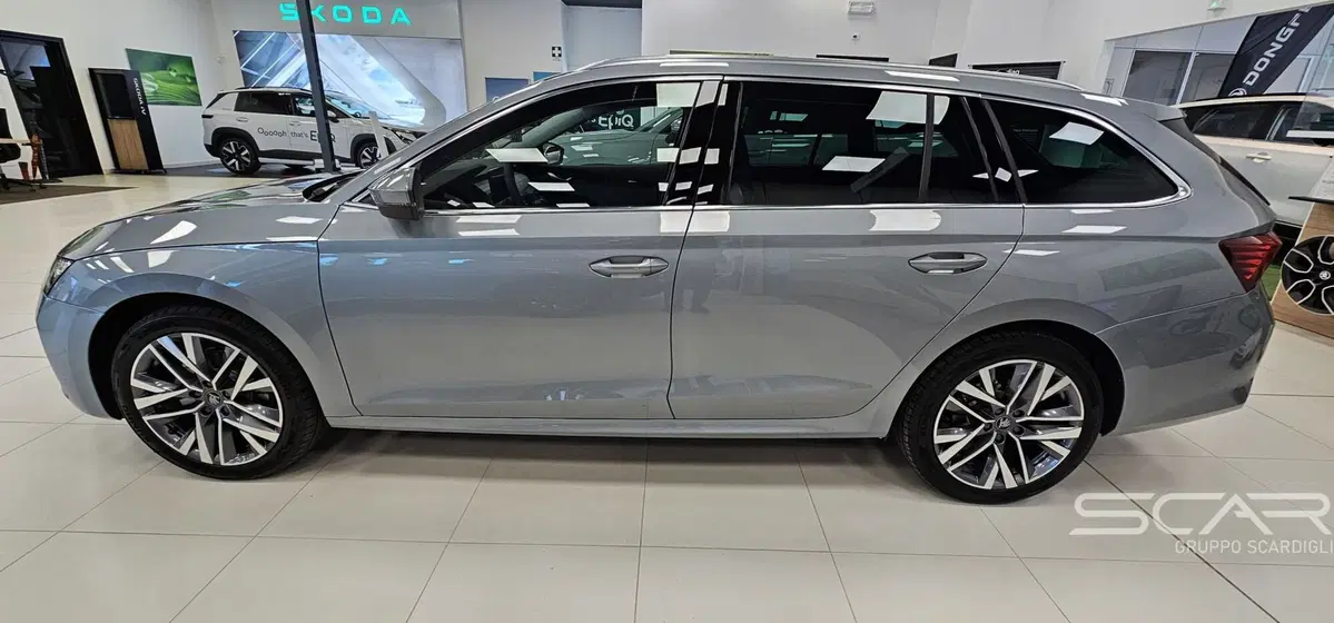 Skoda Octavia Station Wagon nuova a Livorno (8)