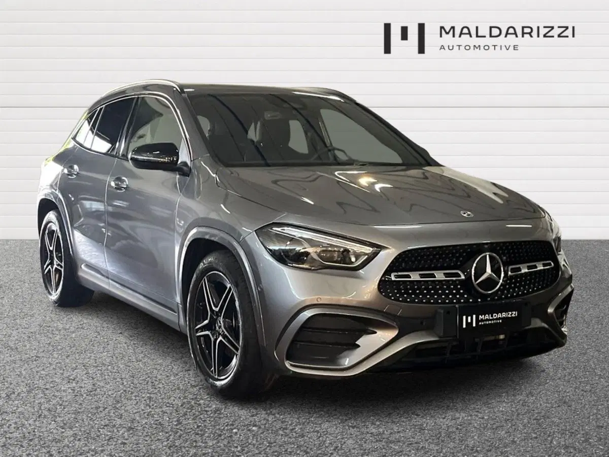 Mercedes-Benz GLA SUV usata a Foggia