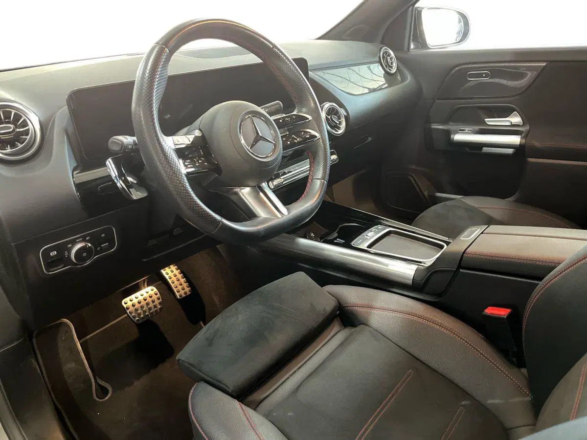 Mercedes-Benz GLA SUV usata a Foggia (10)