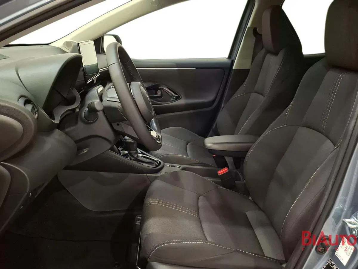 Toyota Yaris Cross nuova a Firenze (18)