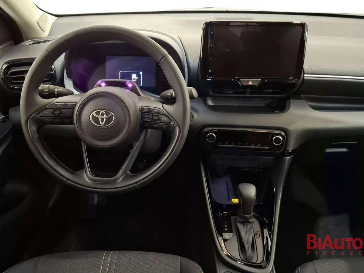 Toyota Yaris Cross nuova a Firenze (7)