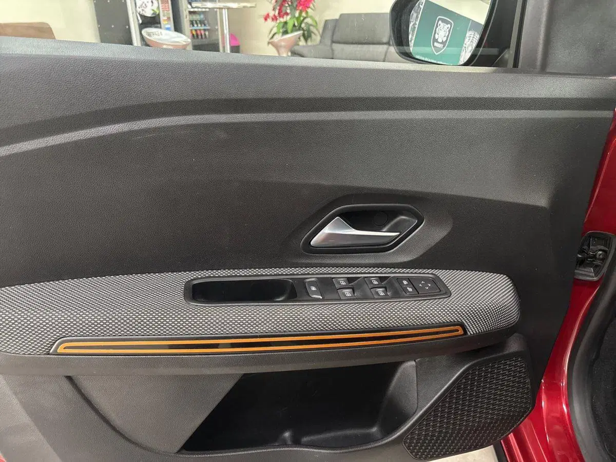 Dacia Sandero usata a Torino (13)