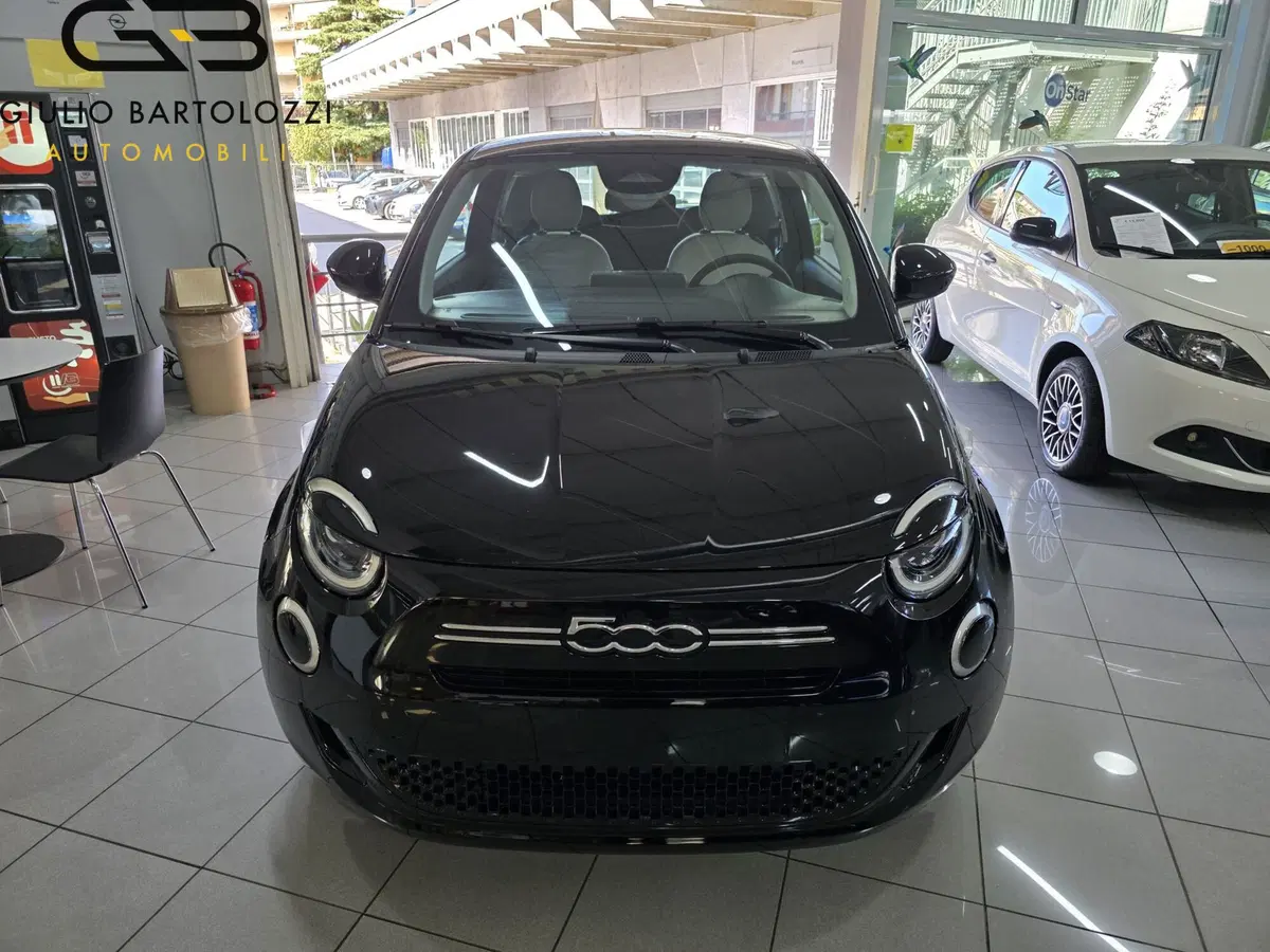 Fiat 500 nuova a Prato (2)