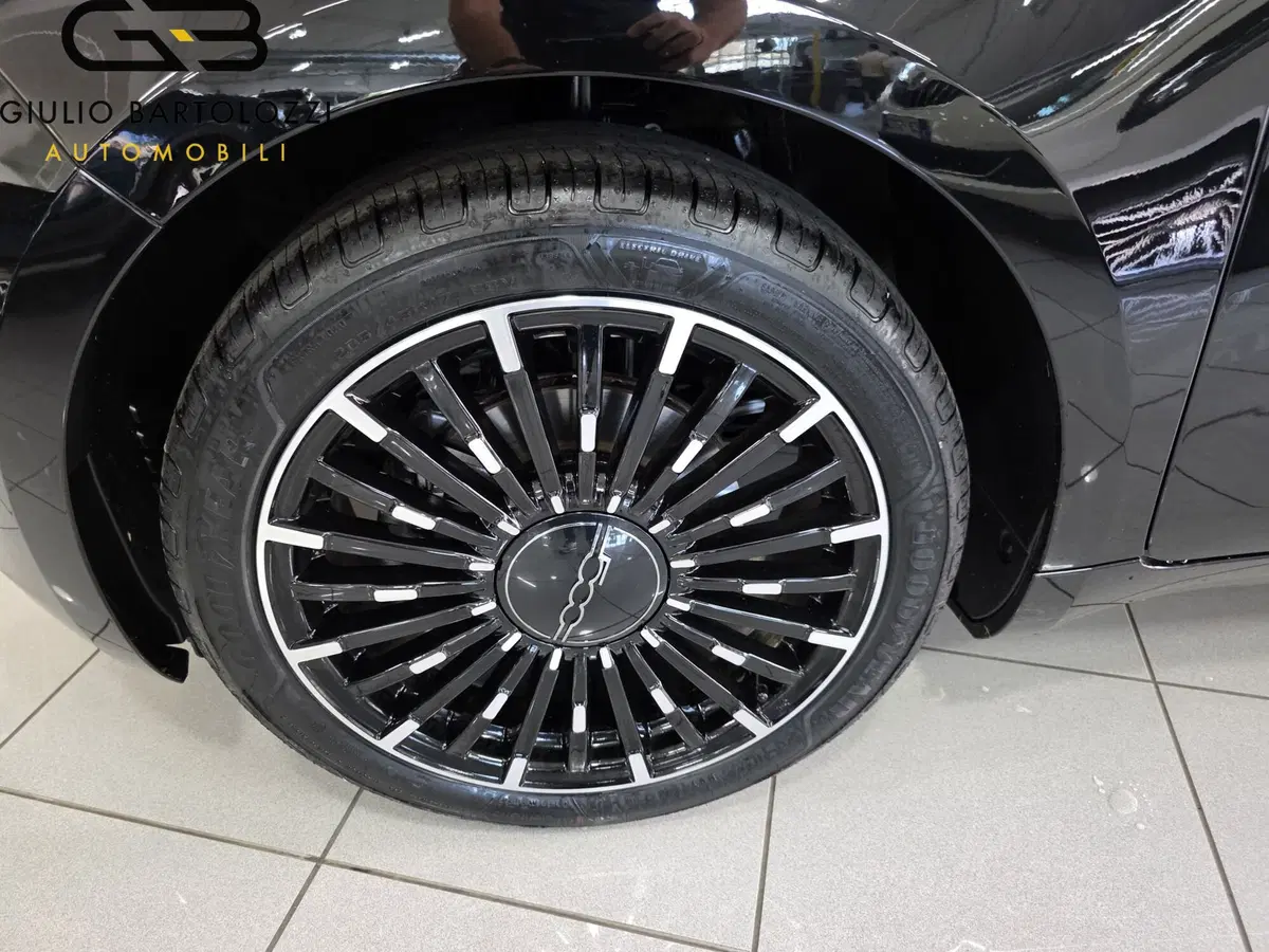 Fiat 500 nuova a Prato (7)