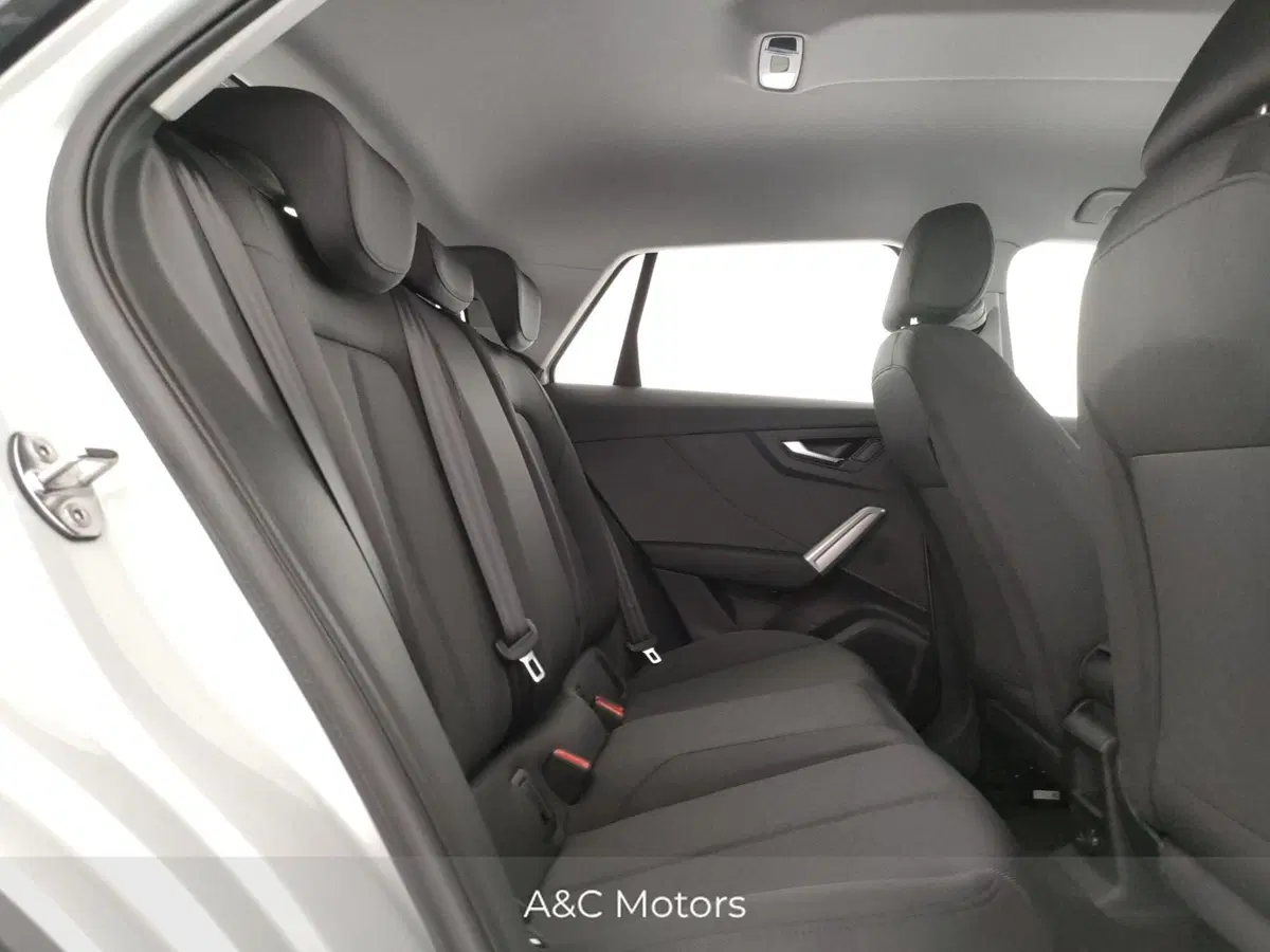 Audi Q2 nuova a Napoli (11)