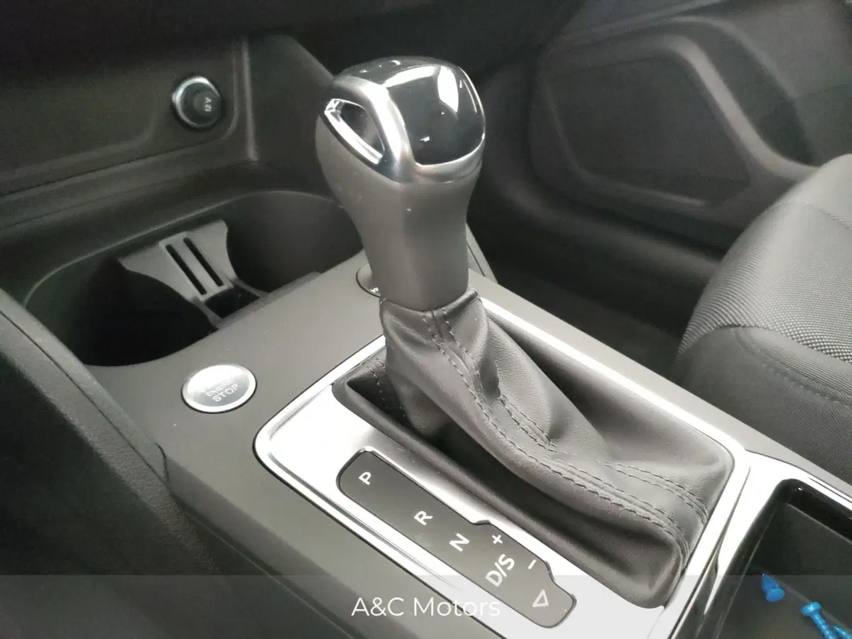 Audi Q2 nuova a Napoli (14)
