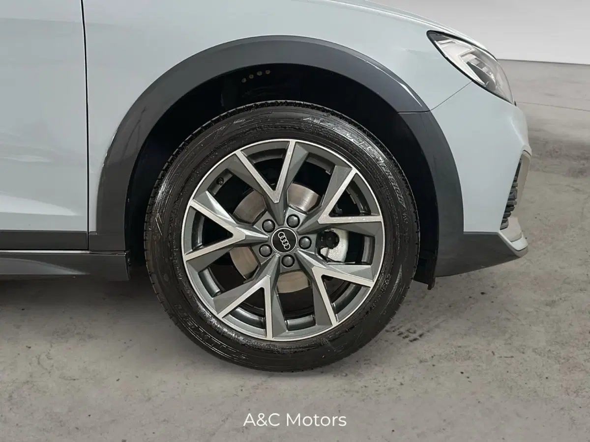 Audi A1 allstreet usata a Caserta (19)