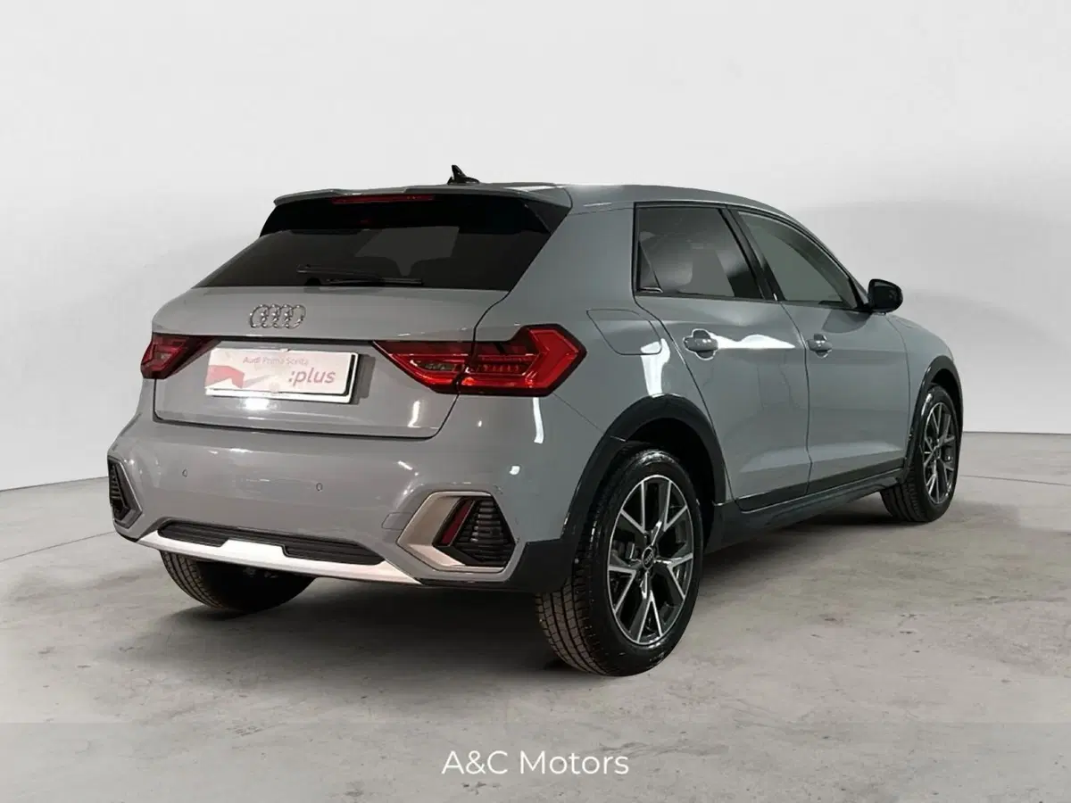 Audi A1 allstreet usata a Caserta (4)