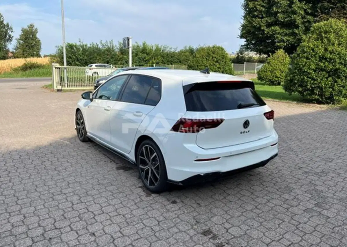 Volkswagen Golf nuova a Lecco (6)