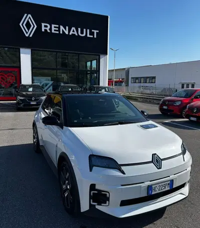 Renault Kangoo E-Tech Electric EV45 DC 80 kW Techno del 2026 usata a Guidonia Montecelio