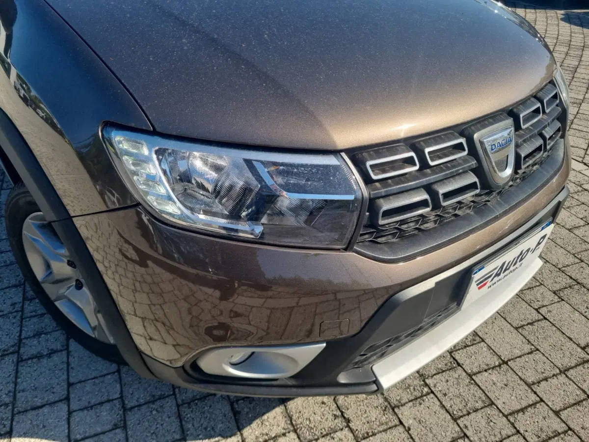 Dacia Sandero nuova a Lucca (18)