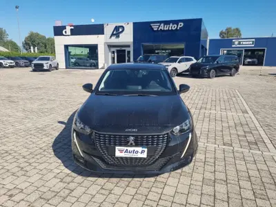 Peugeot 208 PureTech 75 Stop&Start 5 porte Active del 2023 usata a Lucca