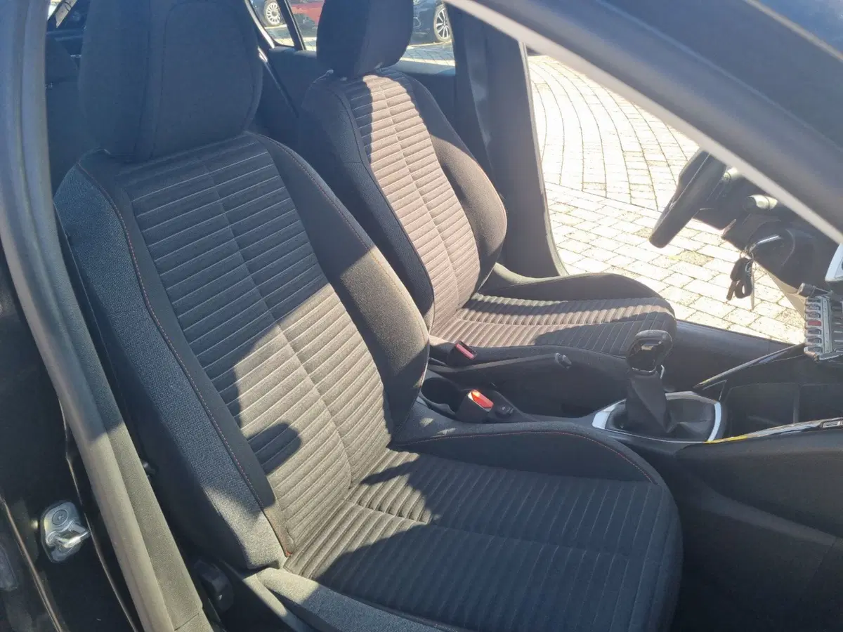 Peugeot 208 usata a Lucca (12)