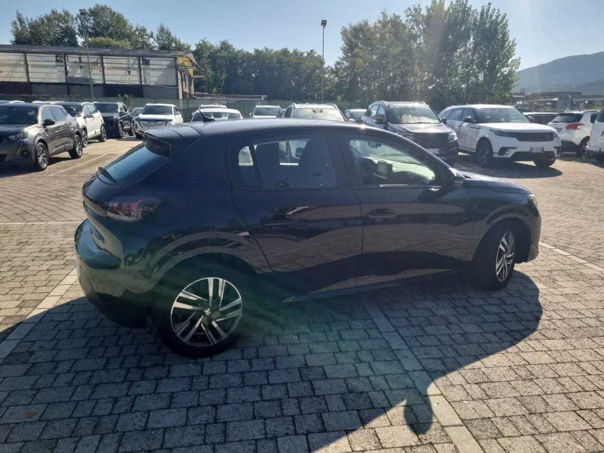 Peugeot 208 usata a Lucca (3)